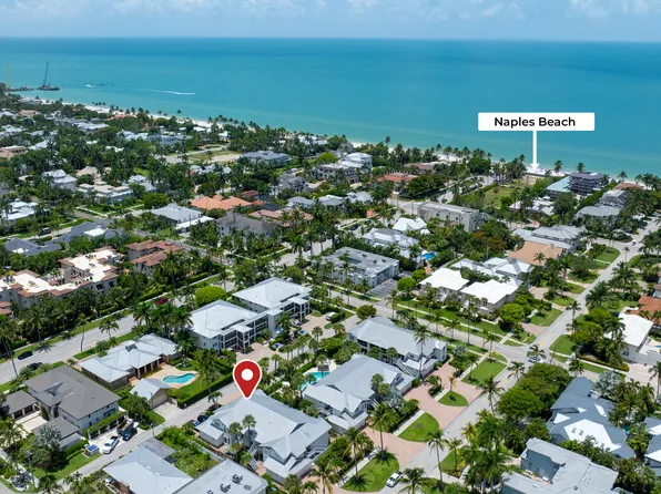 248 4th Ave S, Naples, FL 34102