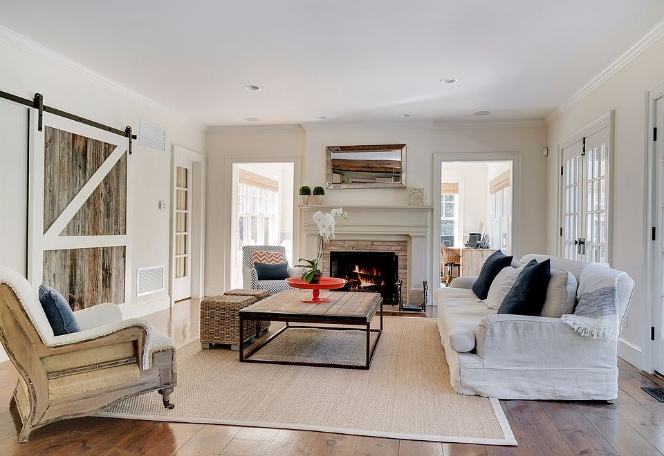 1st image of 5 Devon Woods Close