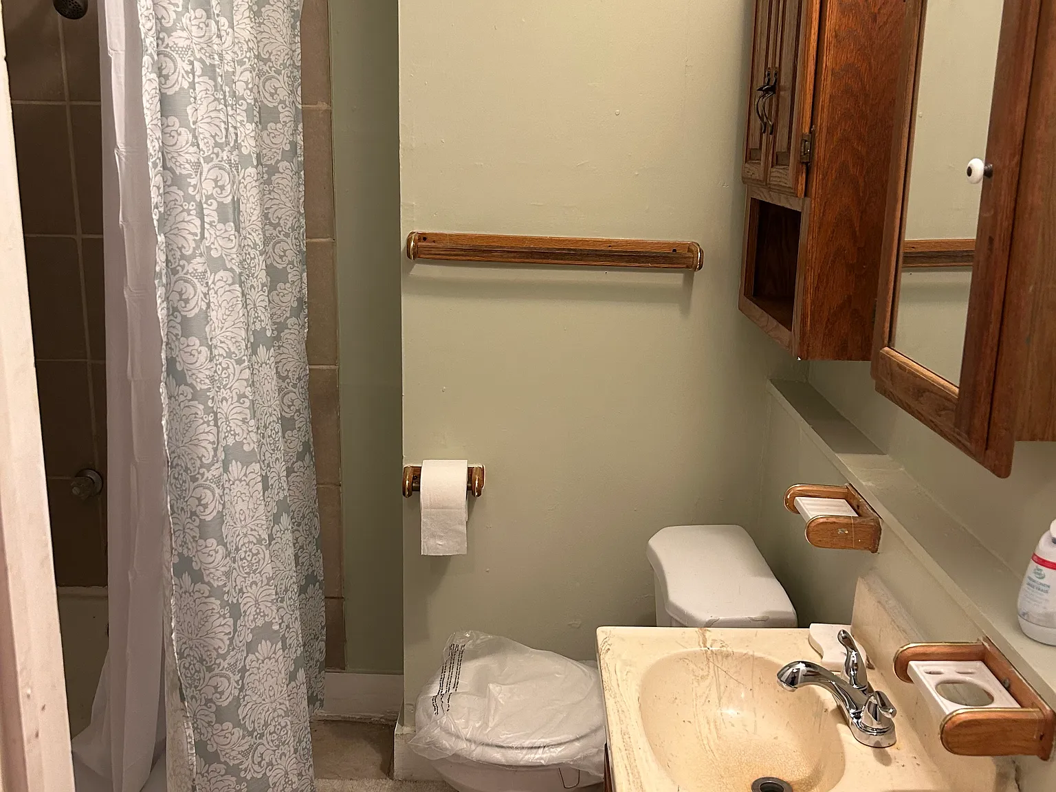 726 E High St — Photo 4