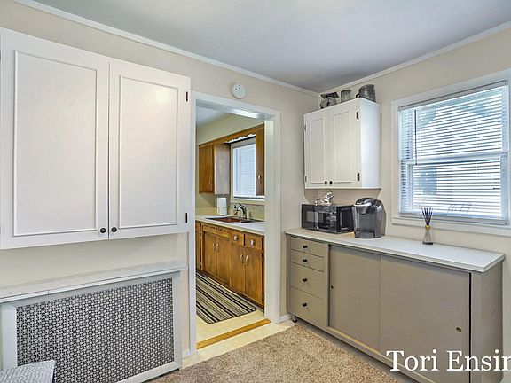 2nd image of 9581 S Peninsula Dr