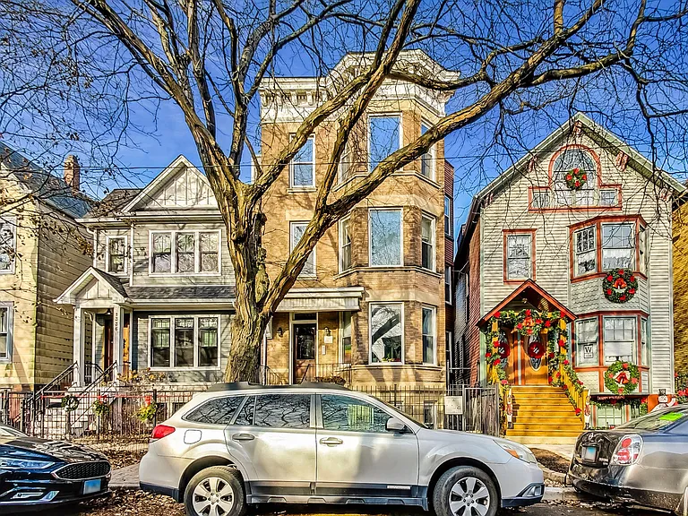 1332 W Nelson St #GDN — Photo 1