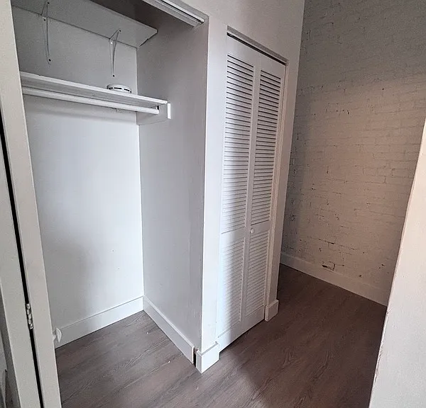 1704 S Tucker Blvd #B — Photo 7