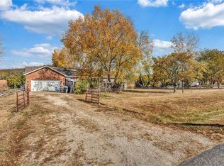 18480 Northwind Dr, Lawrence, KS 66044