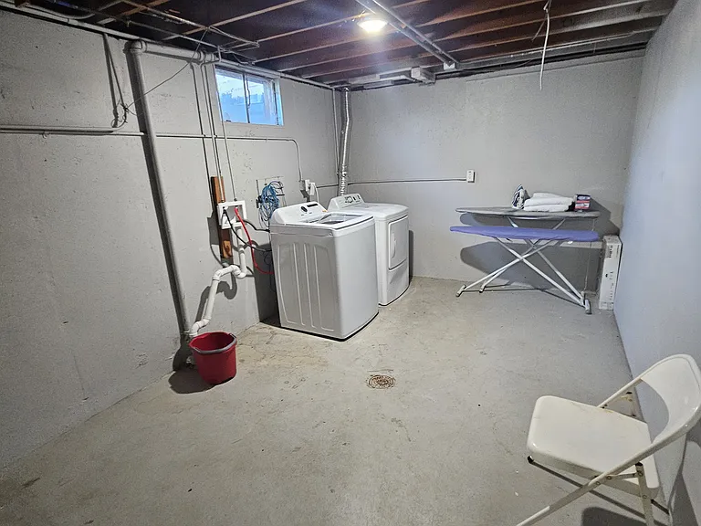 240 Michele Ave — Photo 13