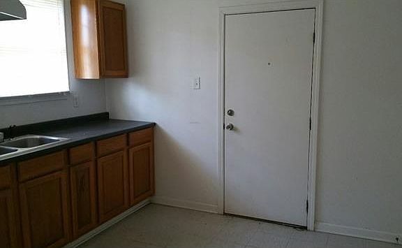 4th image of 1318 Deslonde St