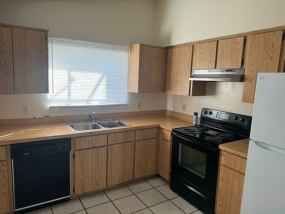 4th image of 850 Grenadier Dr