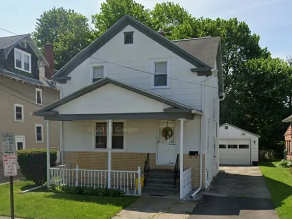 124 W Wendell St, Endicott, NY 13760