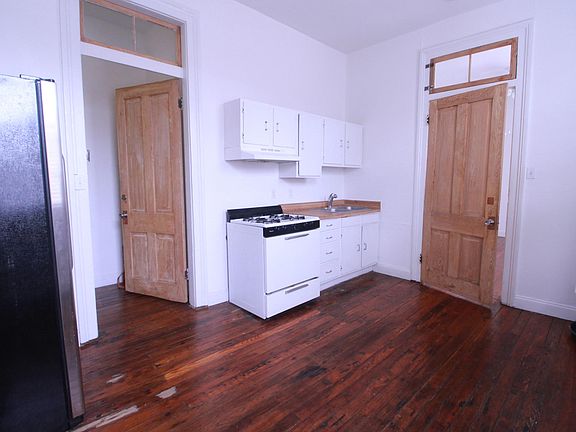 3rd image of 8144 Jeannette St APT B