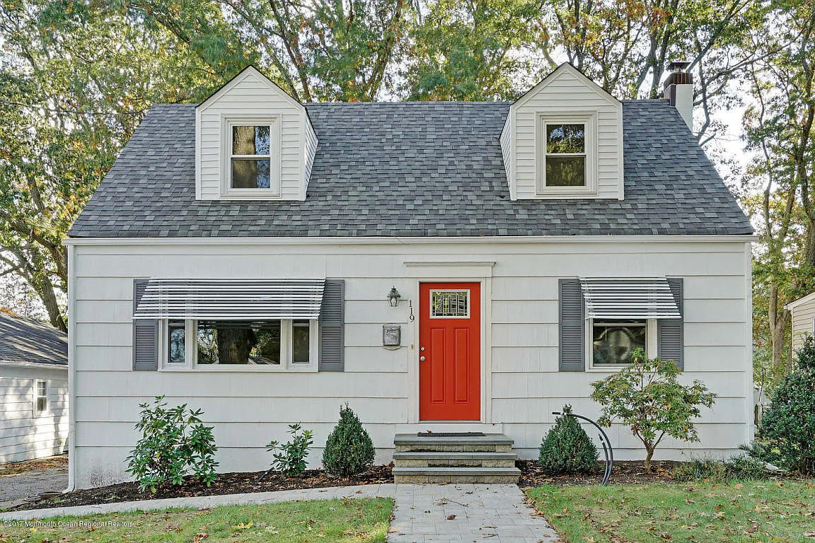 119 Holly St photo 1