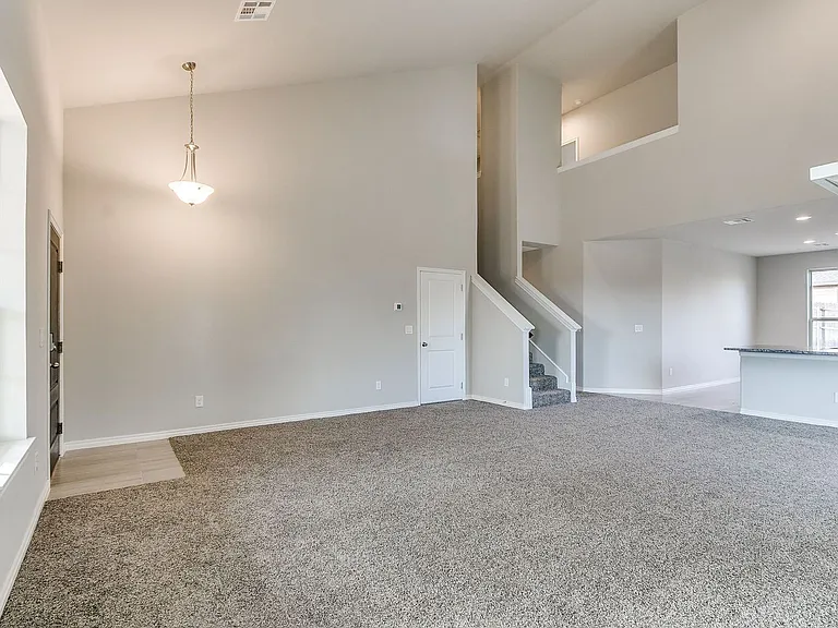 9601 Squire Ln — Photo 3