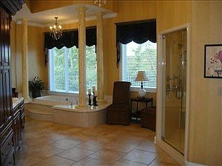 4th image of 446 Saint Andrews Dr