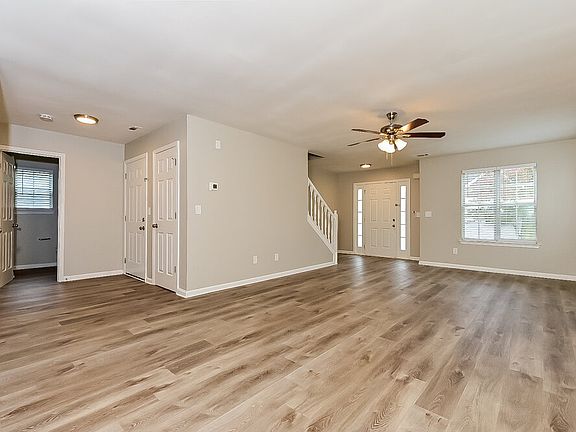 5th image of 3360 Waggoner Ln