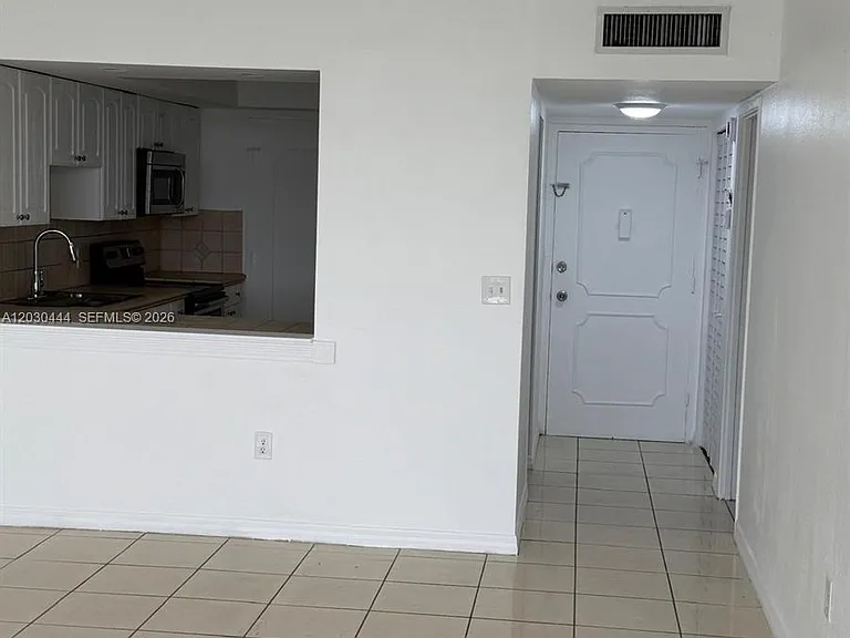 1301 NE Miami Gardens Dr #702W — Photo 6