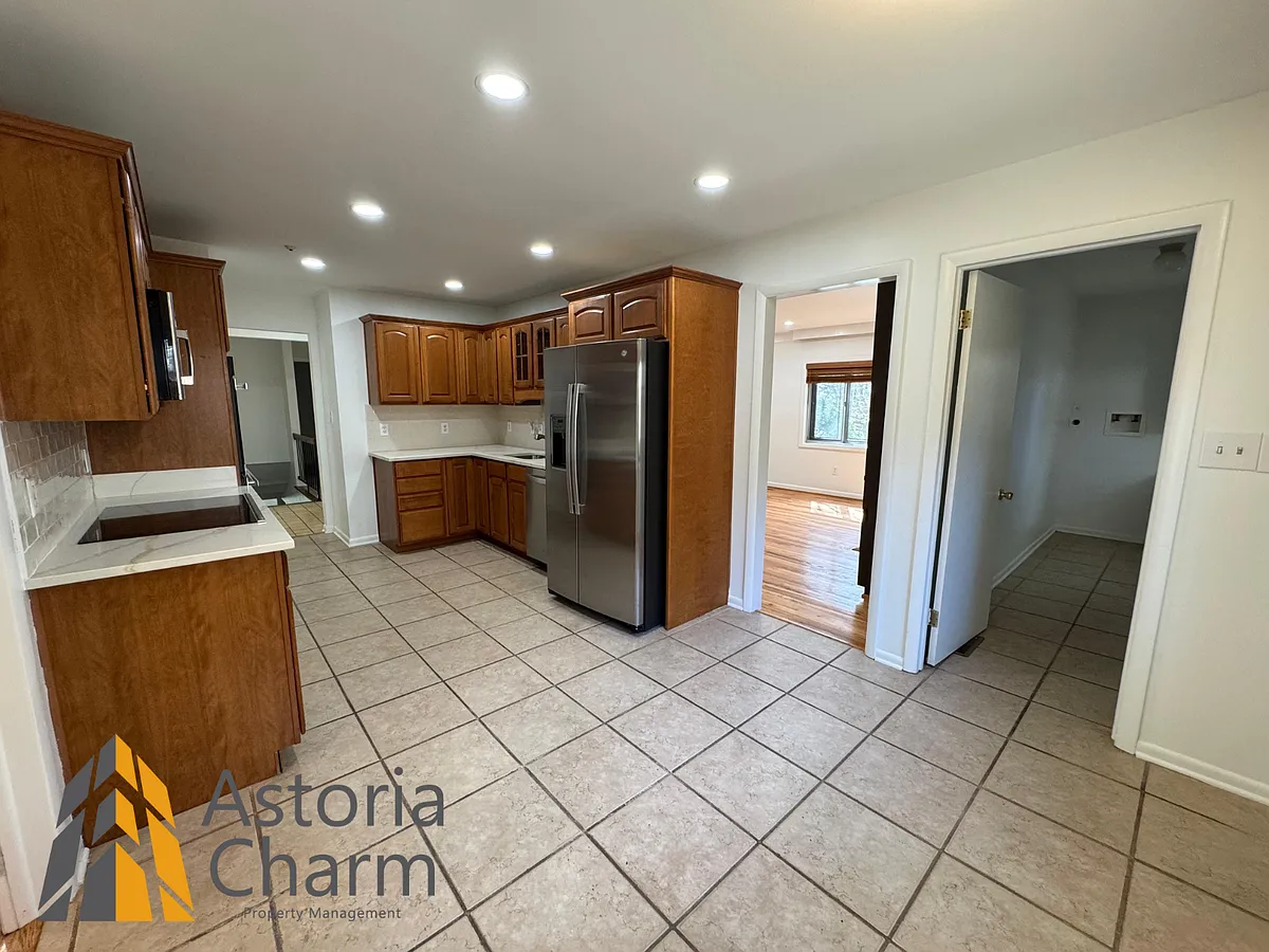 Building Photo - 7128 Pheasant Cross Dr