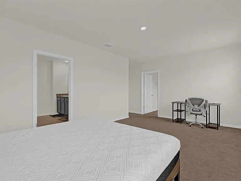1444 Berry Ln — Photo 13