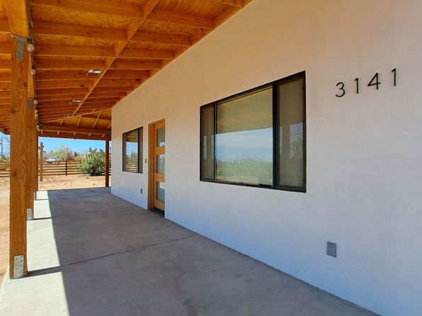3141 La Habra Ave