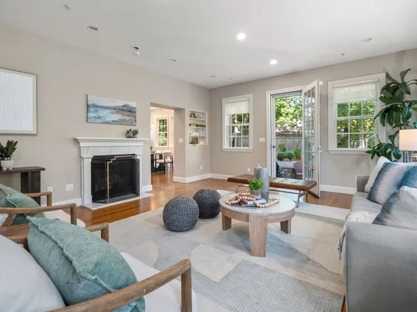 47 High St #47, Newton Upper Falls, MA 02464