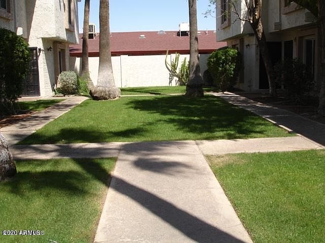 1st image of 6116 W Townley Ave