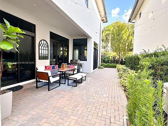 2nd image of 8286 NW 51st Ter #8286