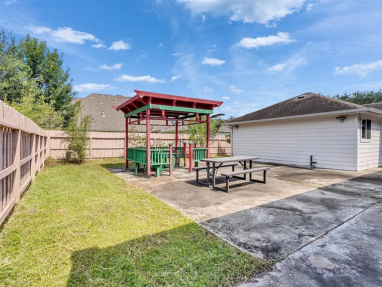3902 Breaux Bridge Ln — Photo 43