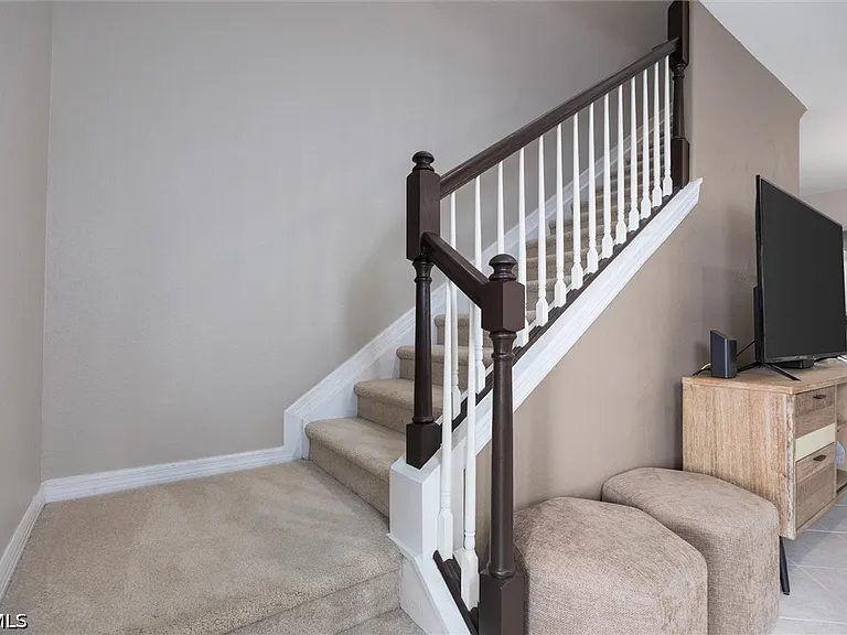 3240 Cottonwood Bnd #201 — Photo 14