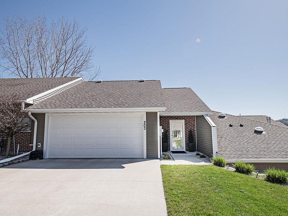 1st image of 203 Janet Marie Ln