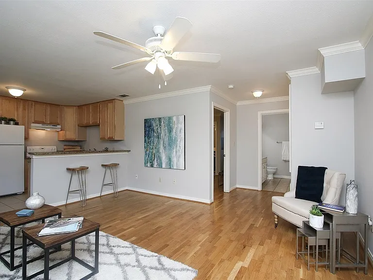 1307 Welch St #3 — Photo 1