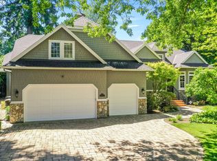 5770 Dogwood Dr, Lake Oswego, OR 97035