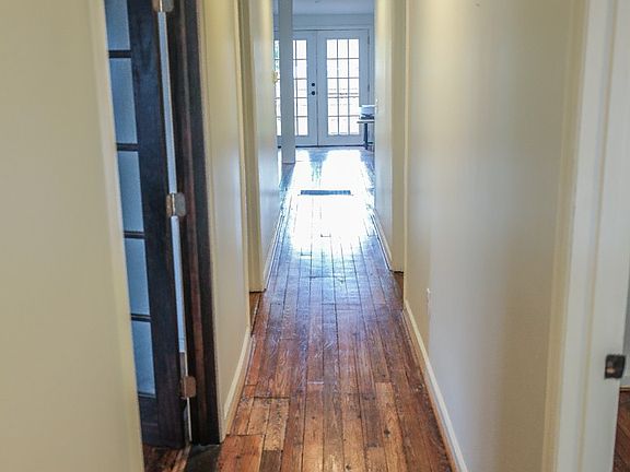 3rd image of 1211 14th Ave S
