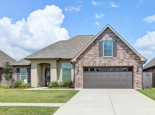 410 Claystone Rd, Youngsville, LA 70592