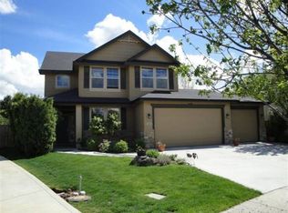 1035 Thunderbird Ct, Eagle, ID 83616