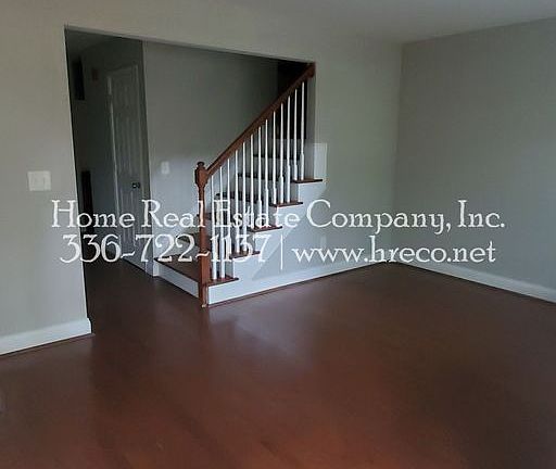 3rd image of 1445 Brookwood Dr APT B