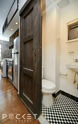 Rented by PocketBroker Inc | media 20