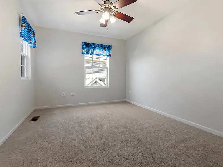 1022 Ravendale Ct — Photo 21