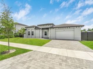 19101 SW 133rd Ave, Miami, FL 33177