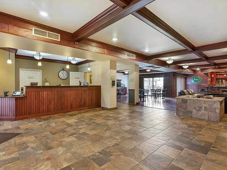 Lobby and Guest Check-in