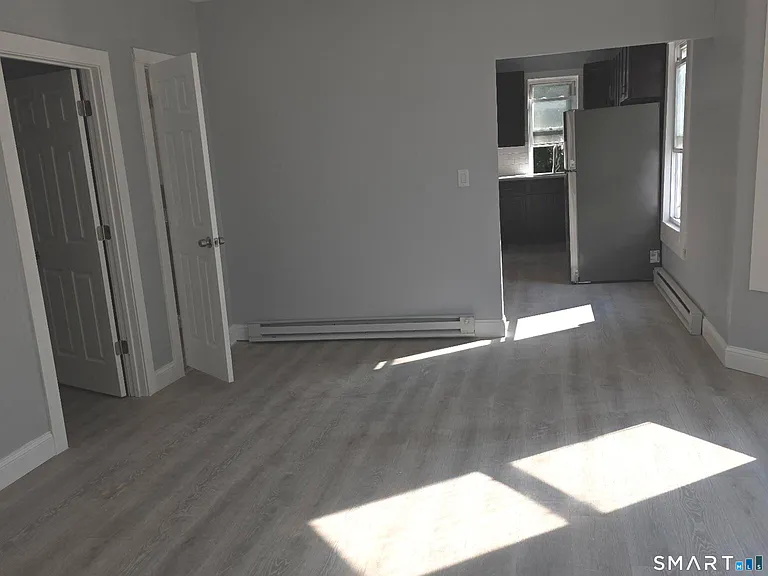 116 Locust St — Photo 2