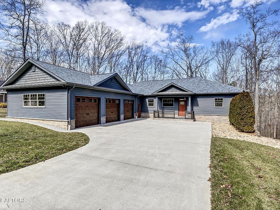 1st image of 316 Ottawa Cir