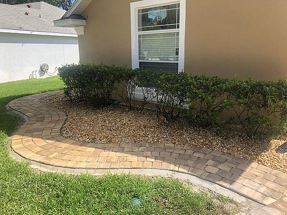 Side walkway