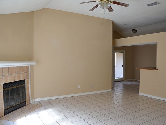 5th image of 1909 Woodhall Way