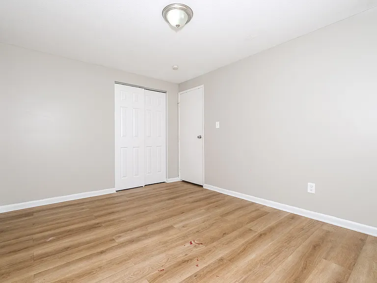 2163 Balford Sq E — Photo 9