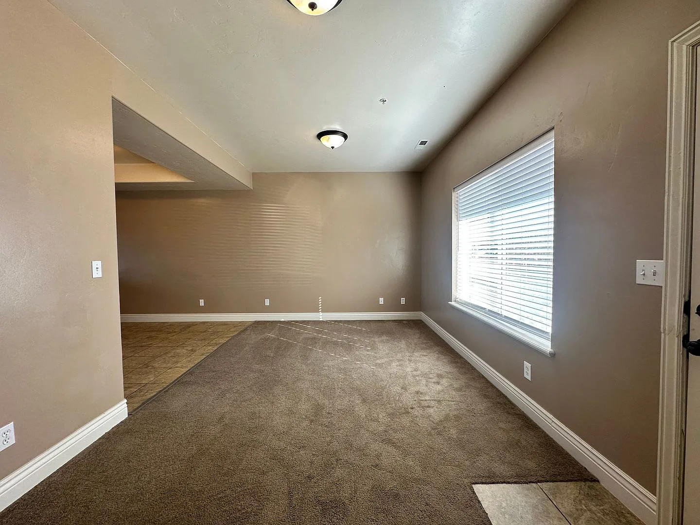 3 bedroom, 2 bath Condo — Photo 4
