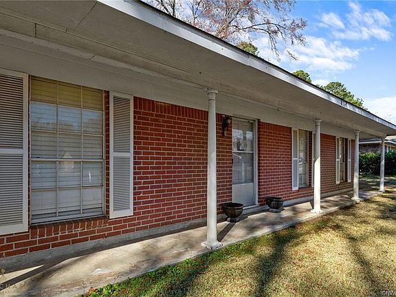 3rd image of 8568 Meadow Parkway Dr