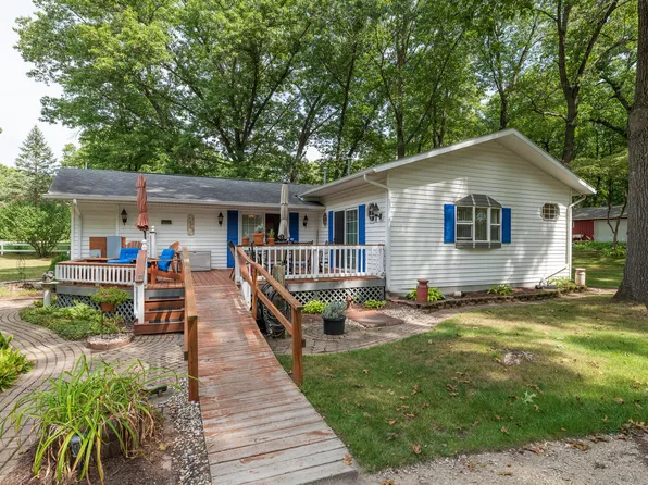 1013 54th St, Pullman, MI 49450