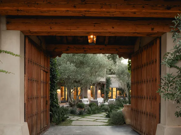 491 Pimiento Ln, Santa Barbara, CA 93108