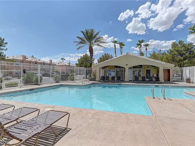8428 Majestic View Ave — Photo 33