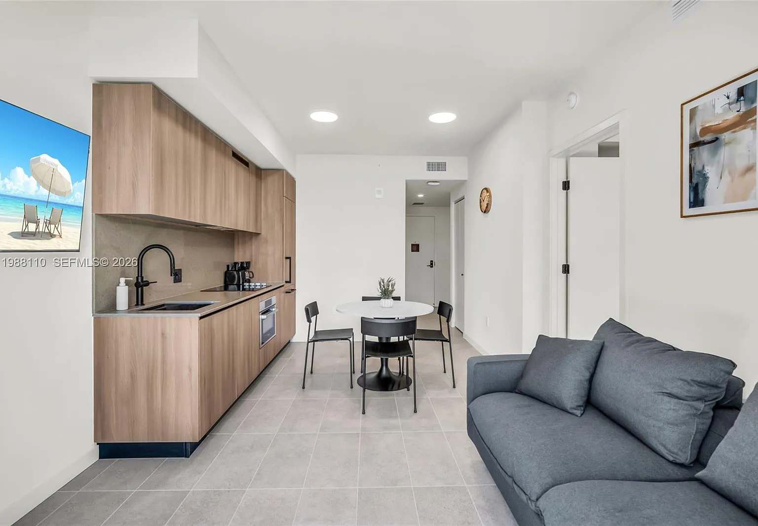1 bed, 2.0 bath, $3,450 — Photo 3