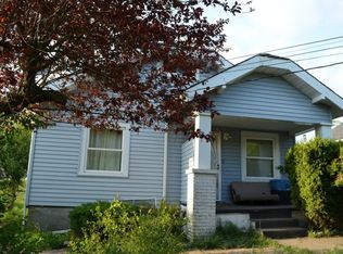 349 E 37th St, Tacoma, WA 98404