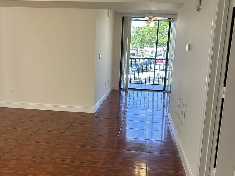 8520 SW 133rd Avenue Rd #213 — Photo 18