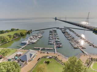 7501 River Rd APT 15B, Newport News, VA 23607